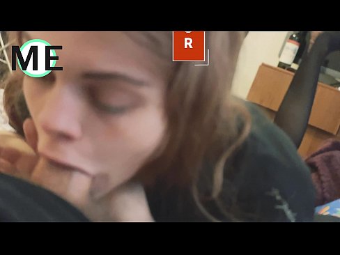 ❤️ Dick tal-gerżuma, pantyhose mqatta u tkaken imqattgħin sbieħ li jiltaqgħu Porn Russu fil-porn mt.virtsextor.ru ❌❤
